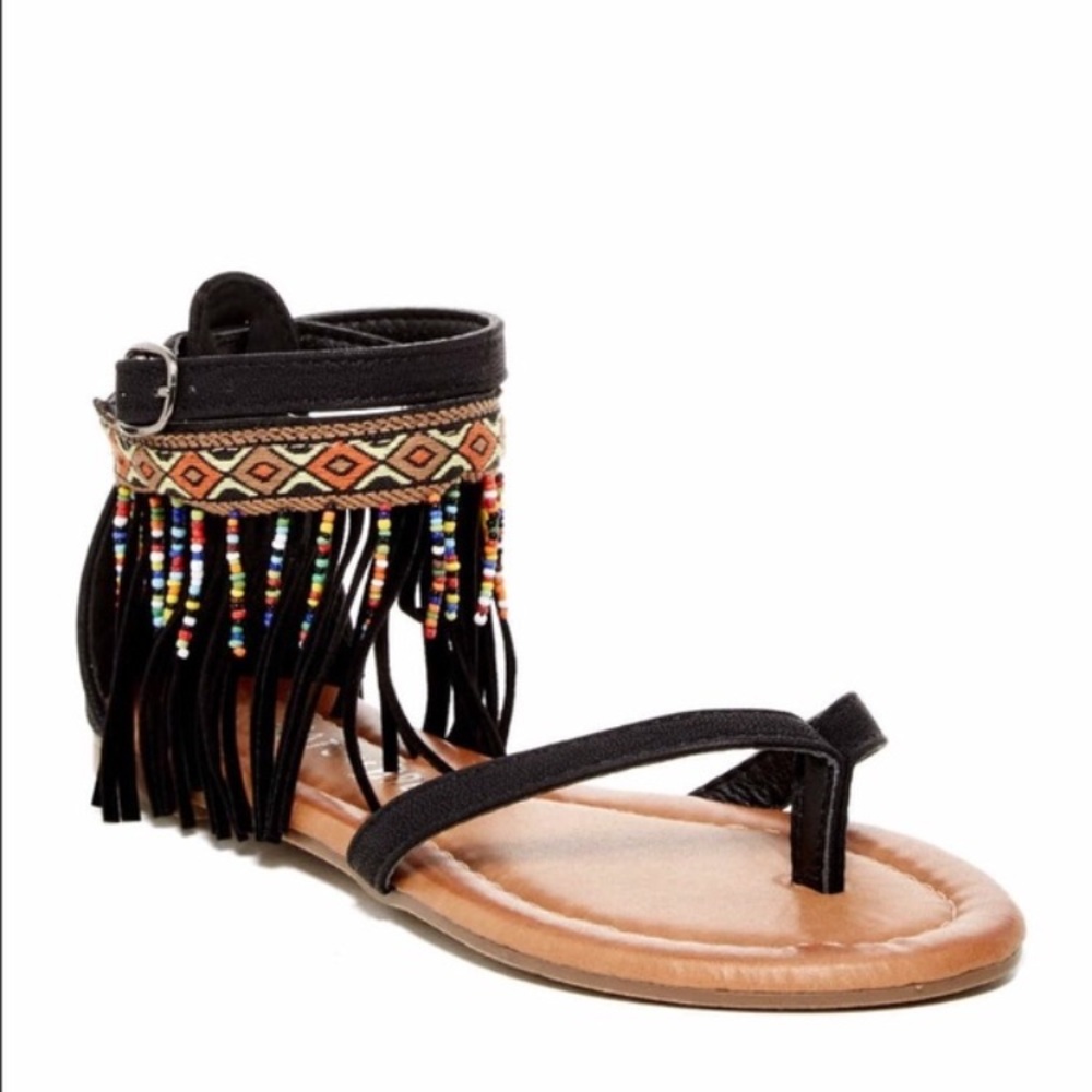New Fringe Breaded Sandals
